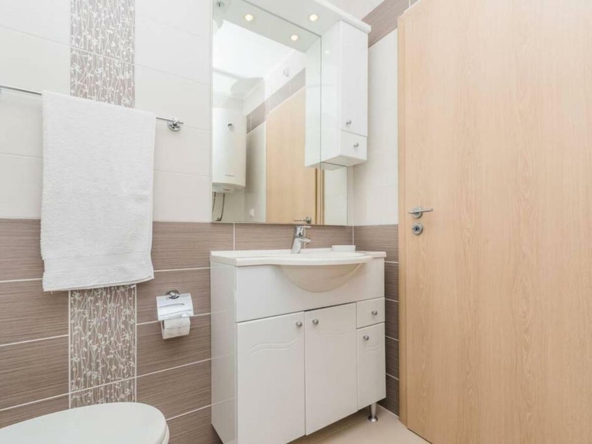 Apartment F-4 Klimno Zewnętrze zdjęcie
